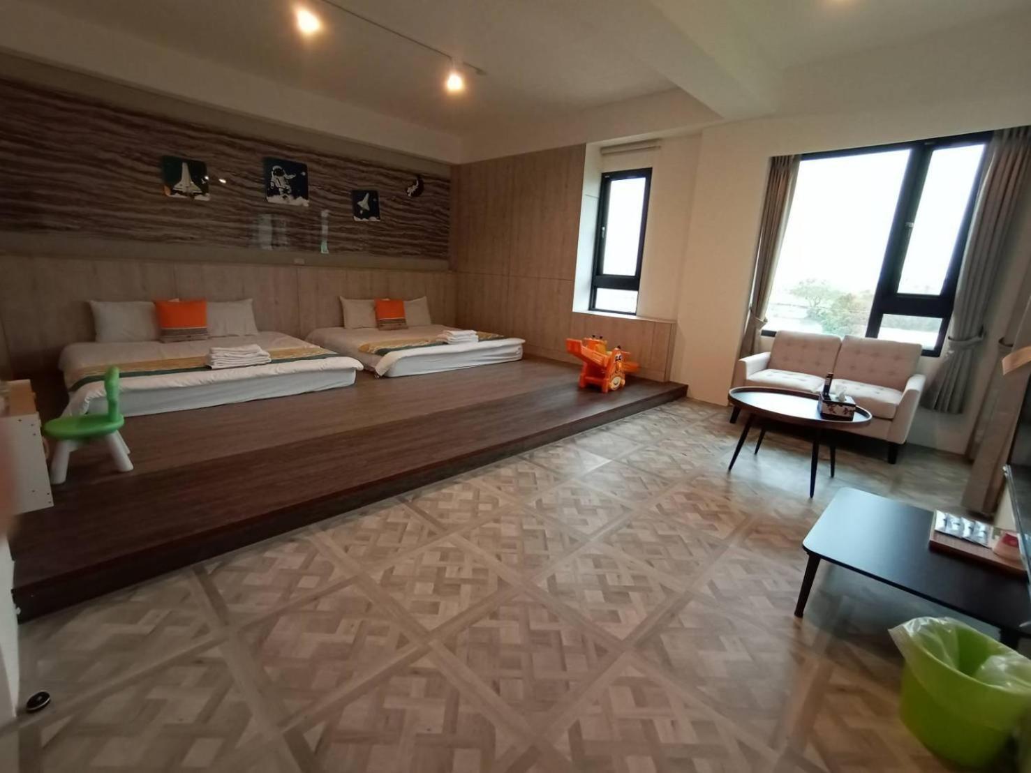 Namek Guesthouse Луодонг Екстериор снимка